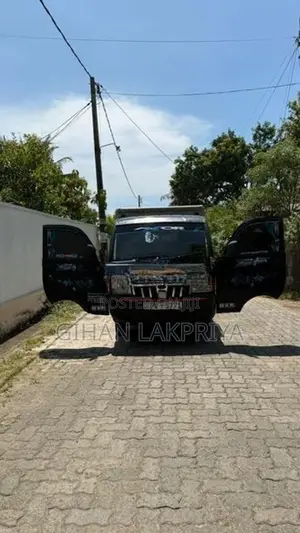 Mahindra Maxximo 2013