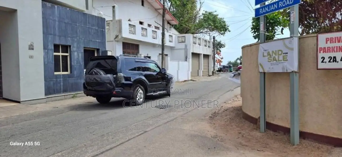 Wellawatta property for sale