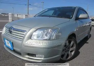 Toyota Avensis AZT250 Radiator Grill