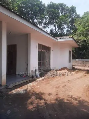 Commercial Property For Rent In Boralesgamuwa Pirivena junction