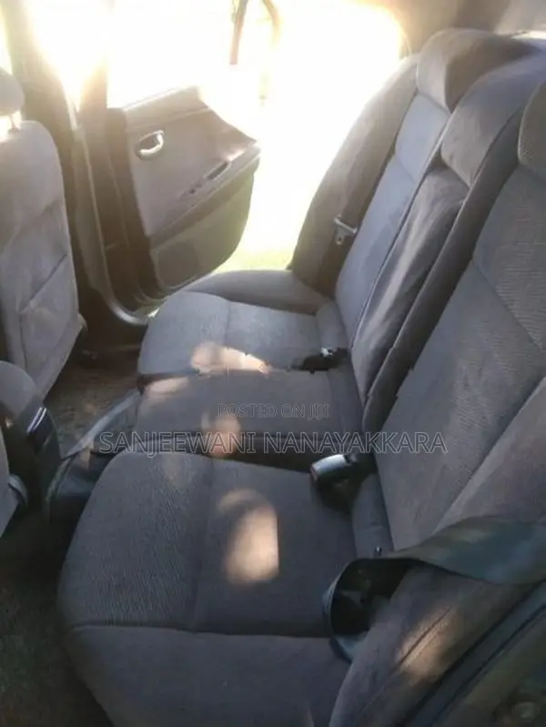 Nissan Primera 2004