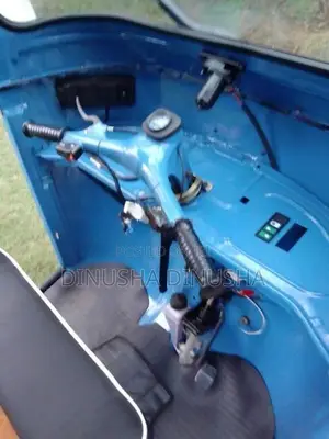Bajaj RE 2004