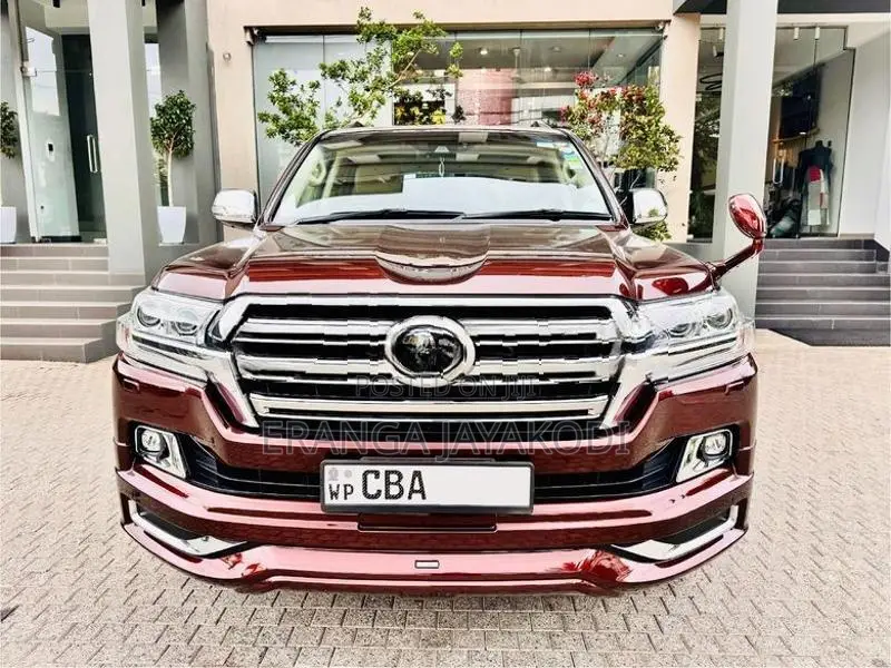 Toyota Land Cruiser V8 AX 2017