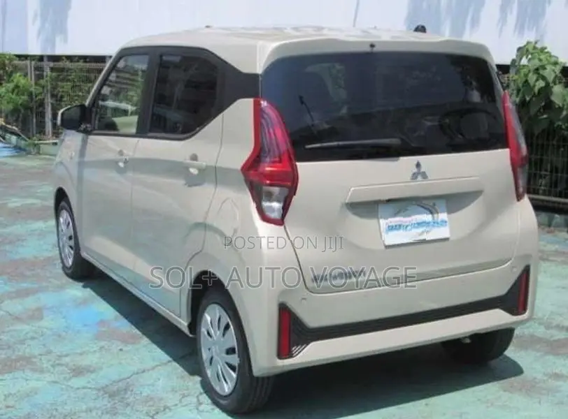 Mitsubishi eK Wagon 2025