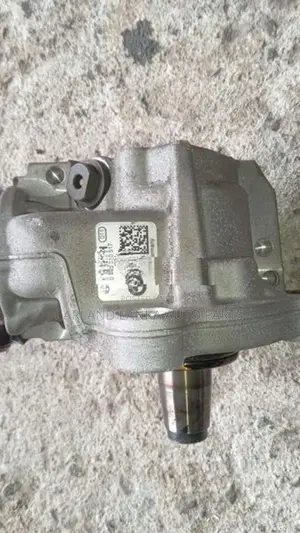 BMW F10 520d HIGH PRESSURE FUEL PUMP USED