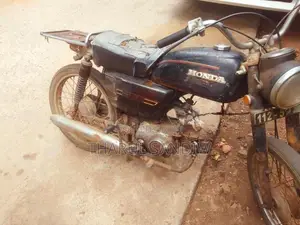 Honda CD Down 2000