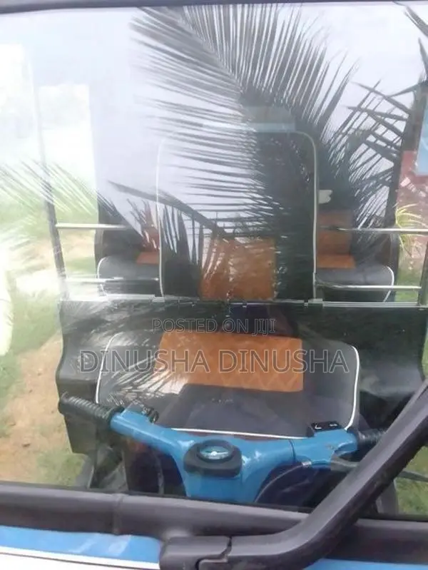 Bajaj RE 2004