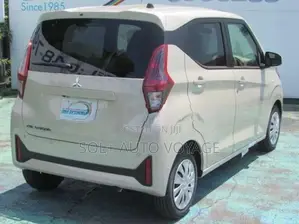 Mitsubishi eK Wagon 2025