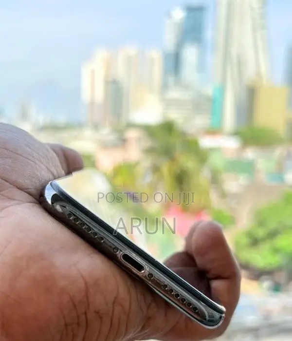 Apple iPhone X (Used)