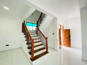 Elegant 3-Storey Luxury Home for Sale in Athurugiriya