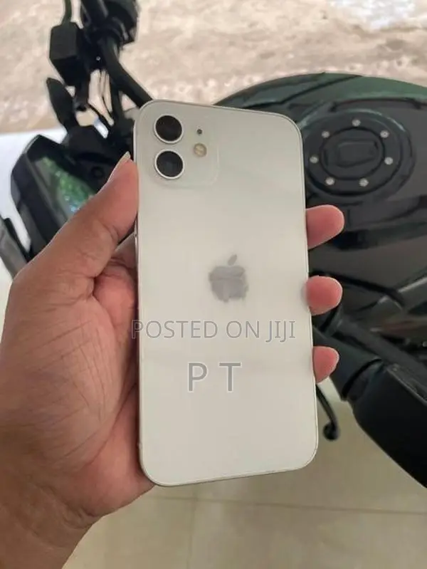 Apple iPhone 12 128GB (Used)