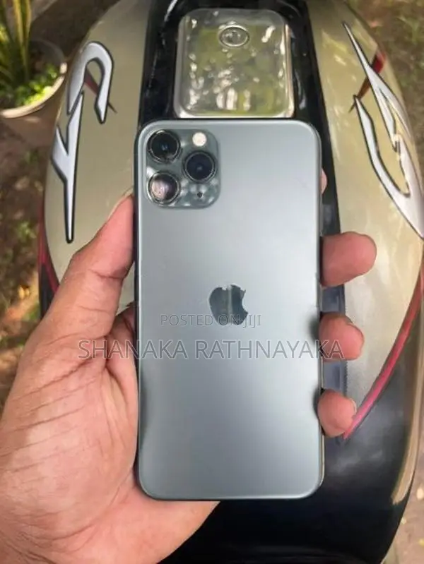 Apple iPhone 11 Pro 256GB (Used)