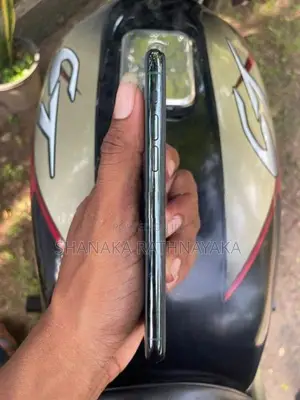 Apple iPhone 11 Pro 256GB (Used)
