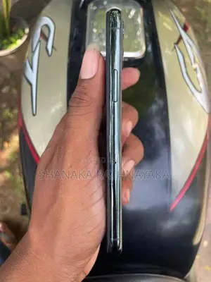 Apple iPhone 11 Pro 256GB (Used)