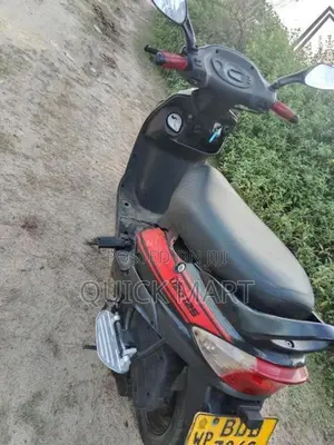 Mahindra Uzo 125 2017