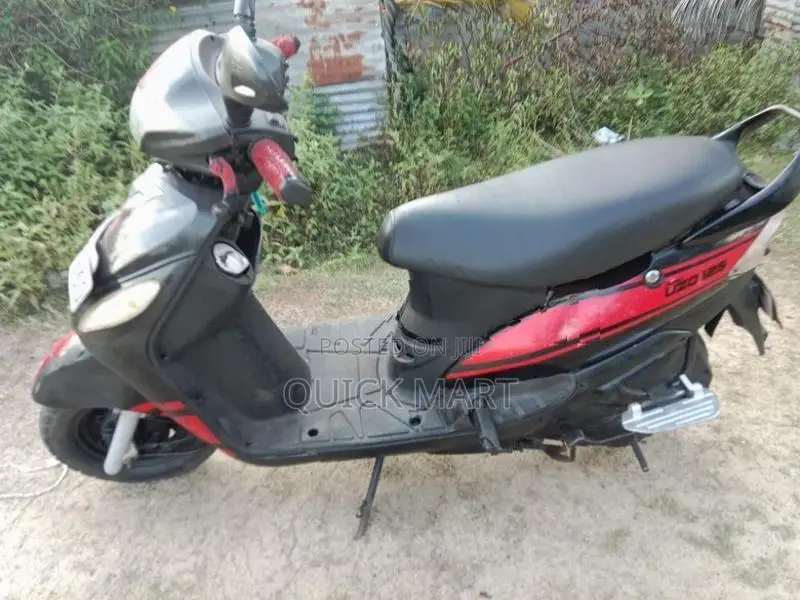 Mahindra Uzo 125 2017