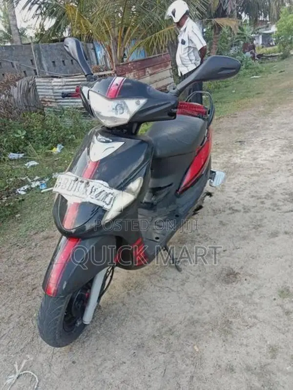 Mahindra Uzo 125 2017