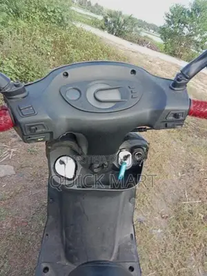 Mahindra Uzo 125 2017