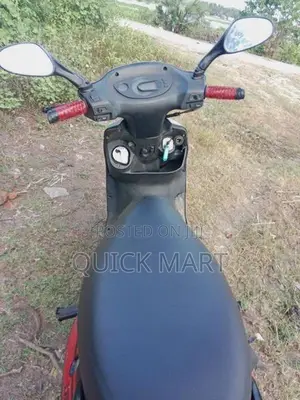Mahindra Uzo 125 2017