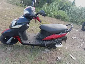 Mahindra Uzo 125 2017