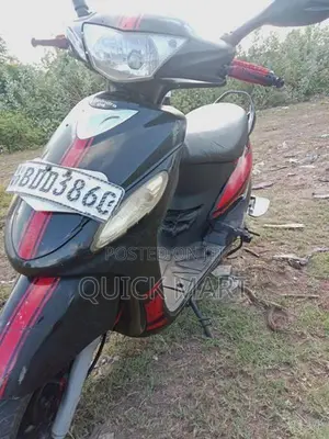 Mahindra Uzo 125 2017