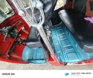 Bajaj RE 1999