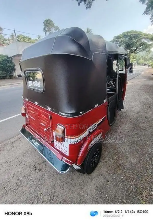 Bajaj RE 1999