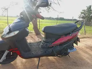 Mahindra Uzo 125 2017