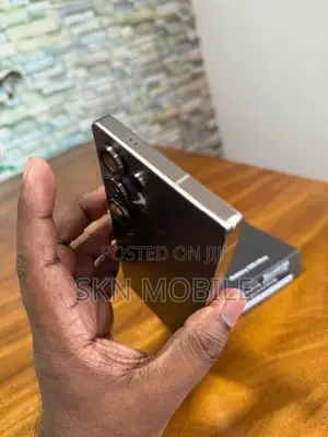 Samsung Galaxy S25 Ultra 12GB 256GB 5G (Used)