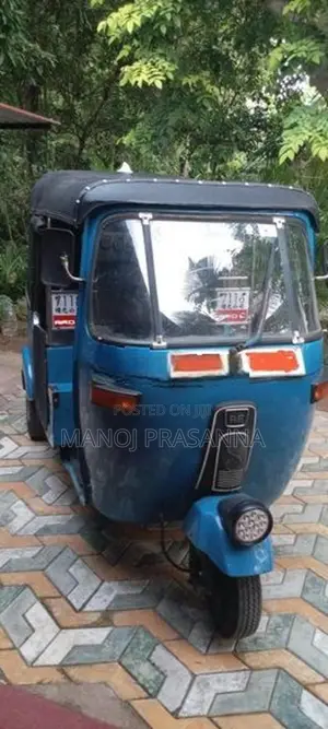 Bajaj RE 2006
