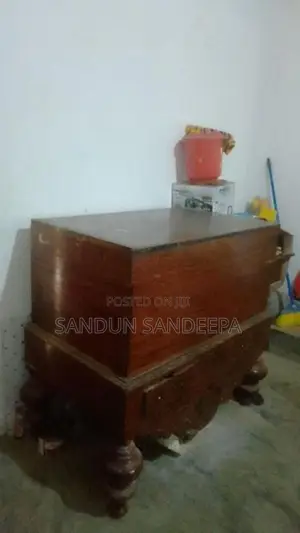 Antique Pettagam