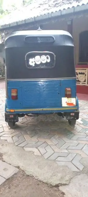 Bajaj RE 2006