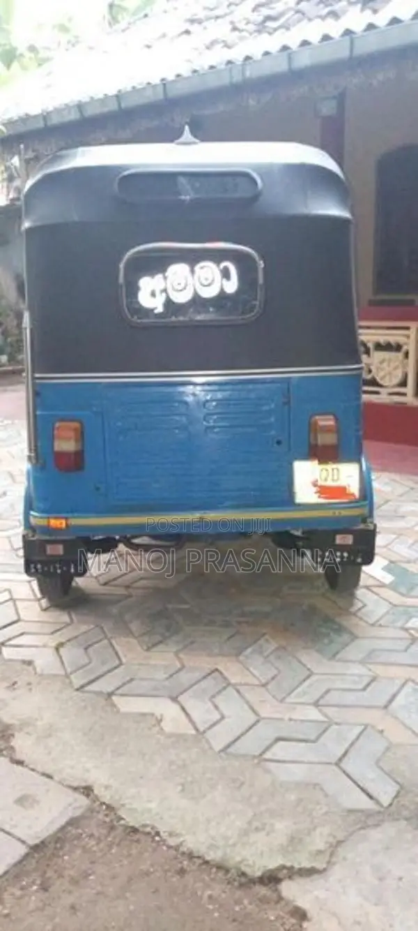 Bajaj RE 2006