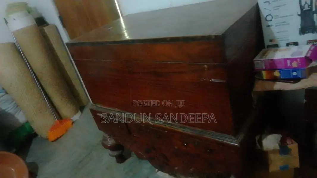 Antique Pettagam