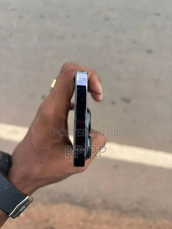 Apple iPhone 14 Pro 256GB (Used)