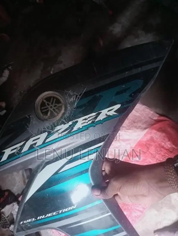 Fazer Gate Head Light