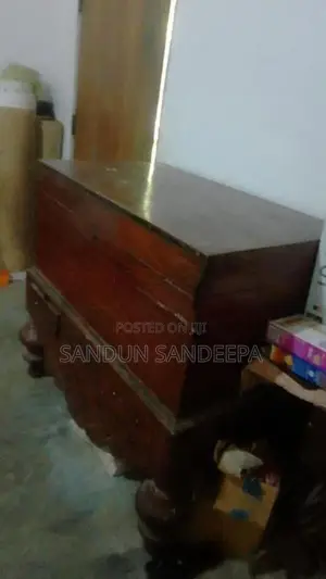 Antique Pettagam