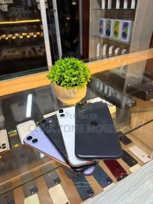 Apple iPhone 11 128GB (Used)