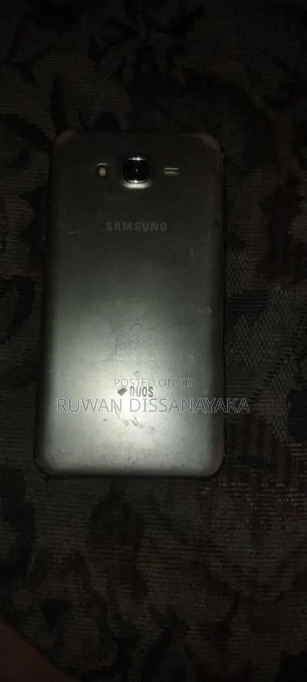 Samsung Galaxy J7 (Used)
