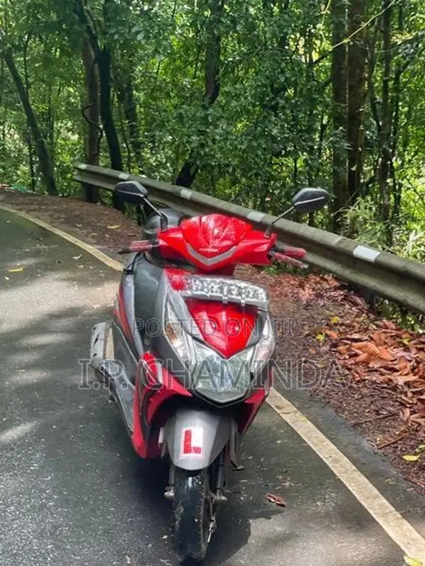 Honda Dio 2018