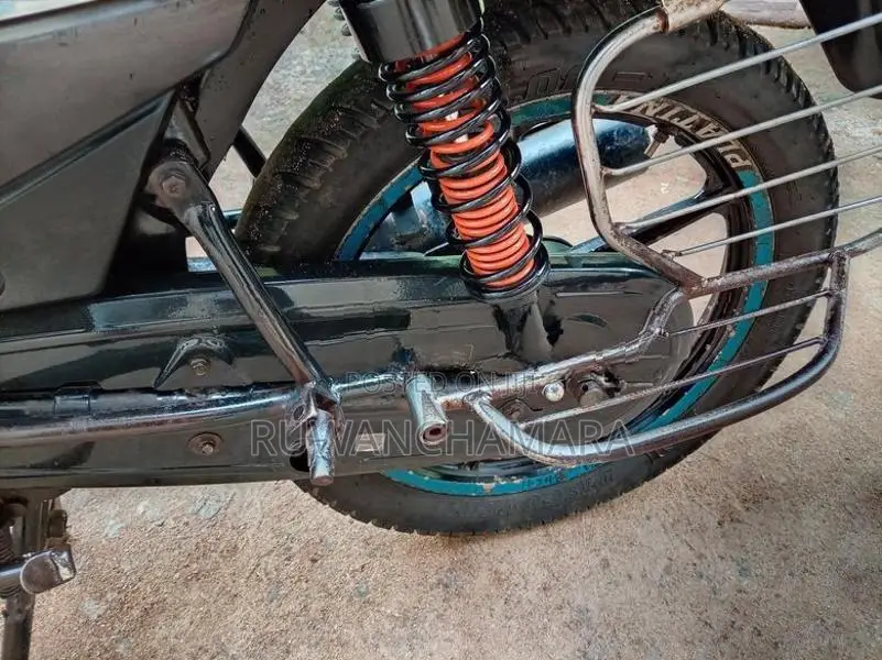 Bajaj Platina 2011