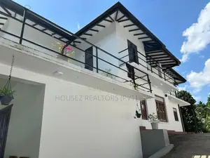 Spacious Two-Story House for Sale Katugasthota