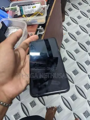 Apple iPhone XS Max (Used)