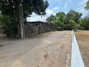 Super Land for Sale in Subuthipura Battaramulla Ds31310