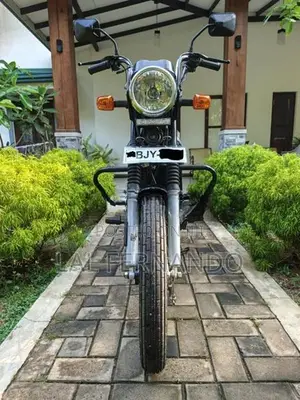 TVS XL 100 2025