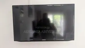 32 Inch Samsung TV