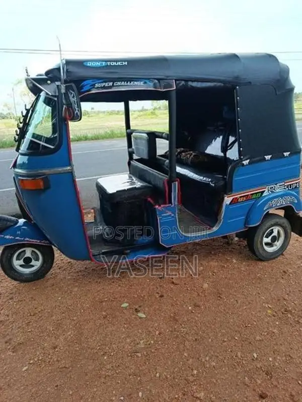 Bajaj RE 2004