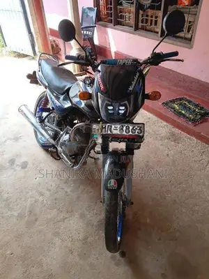 Bajaj CT100 2006