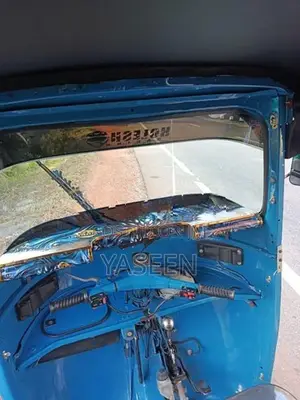 Bajaj RE 2004