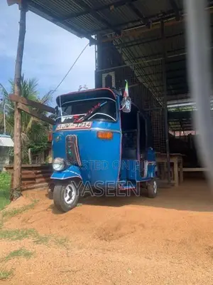Bajaj RE 2004